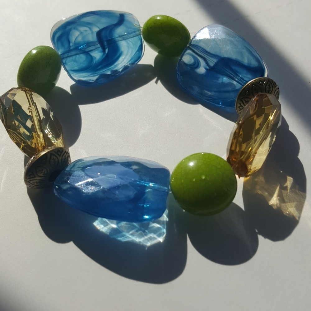 Smokey Blue 💙/ Crystal/& Stone Bracelet - Picture 2 of 3